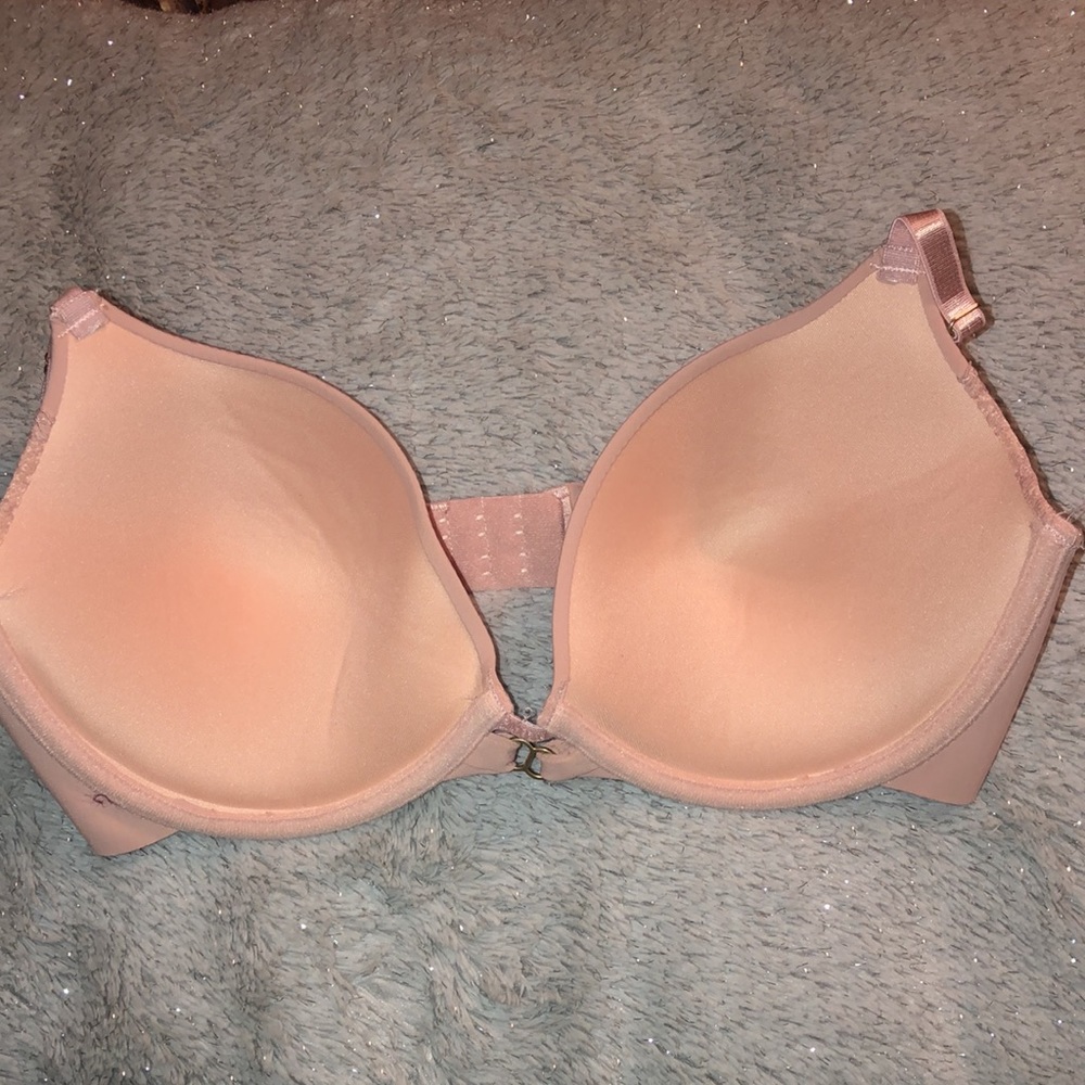 Jessica Simpson Bra - Picture 2 of 6